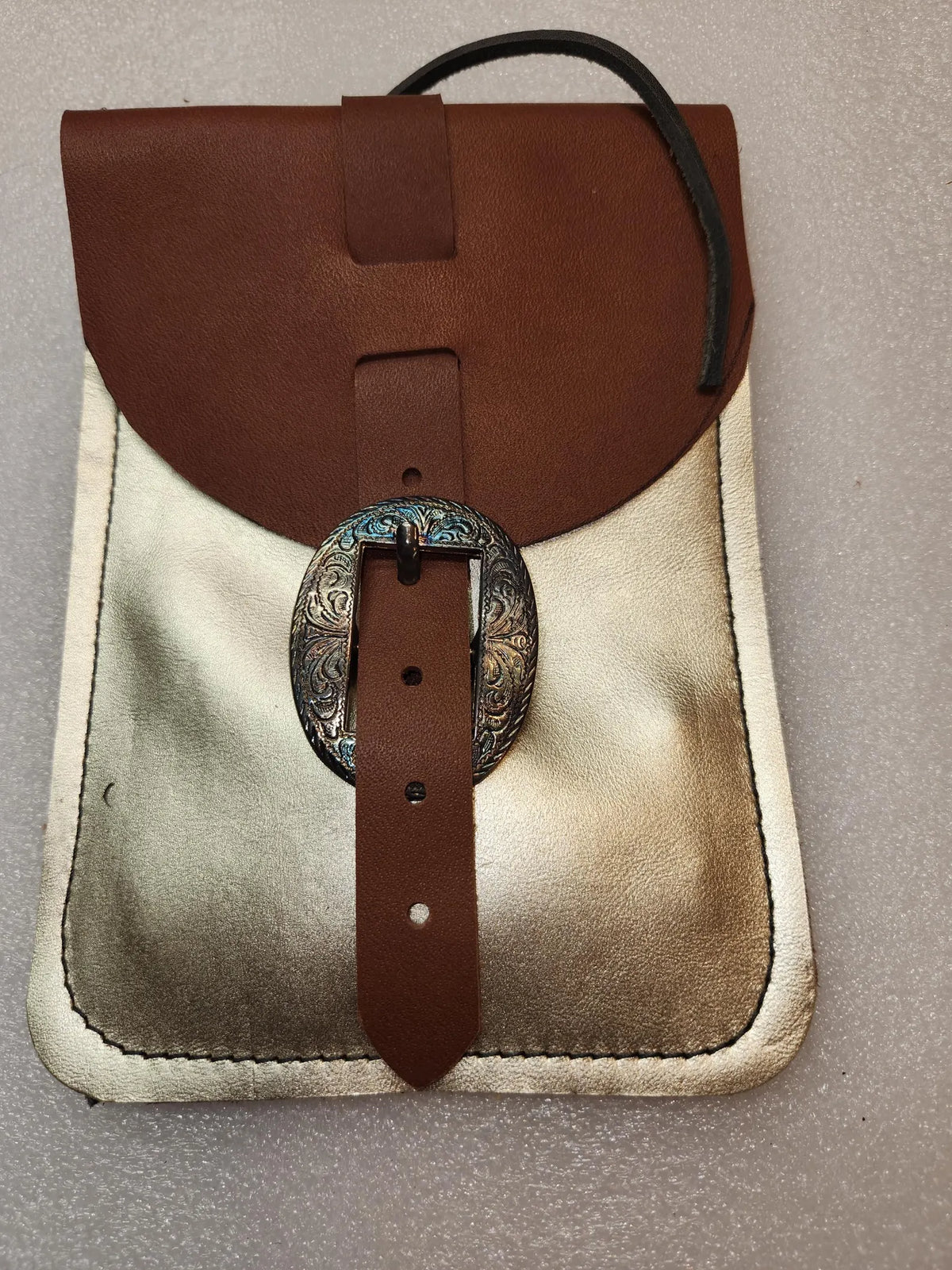 Back Cinch Phone Holder